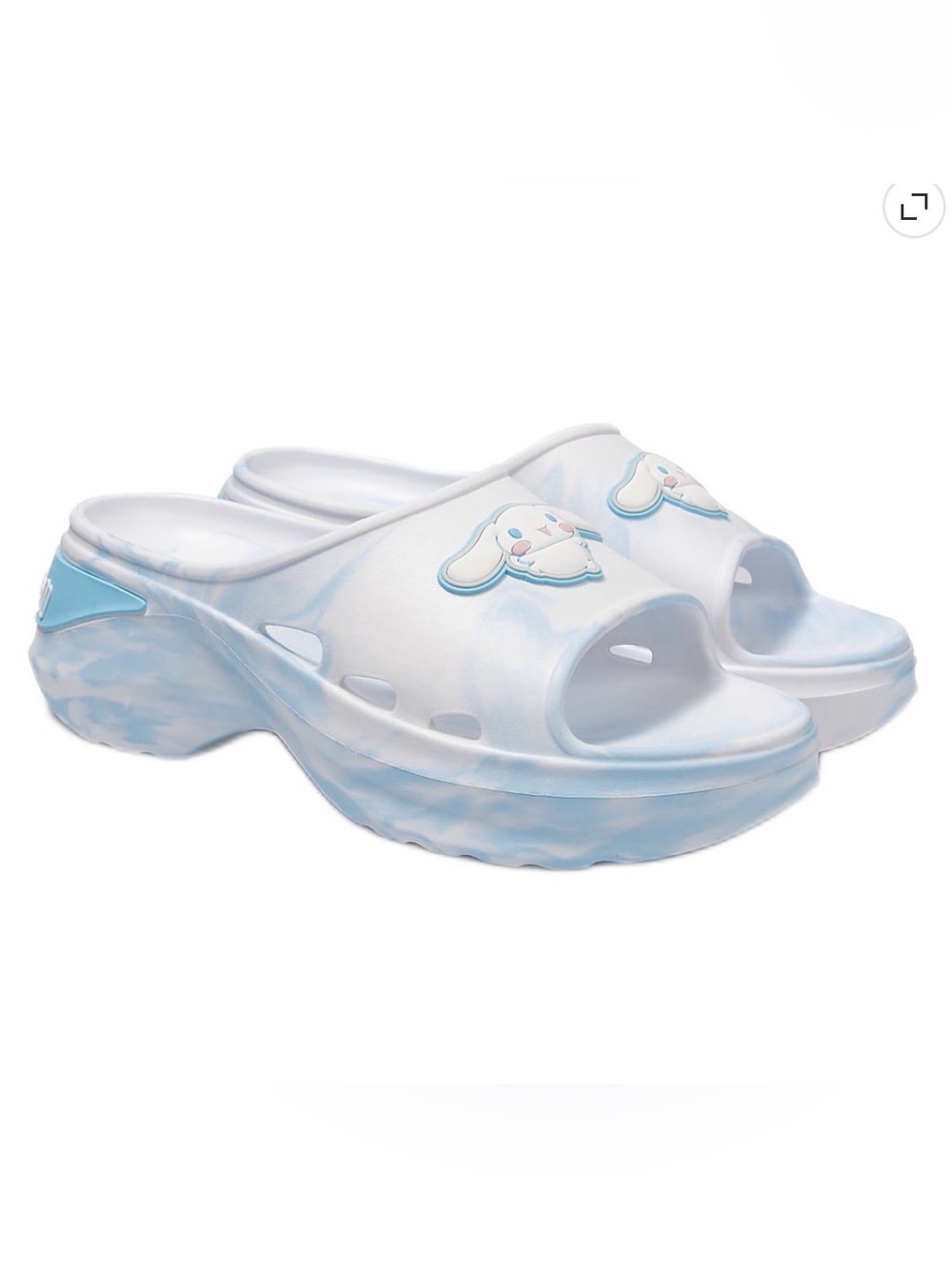 Cinnamon roll Girls shoes sz 6 NWT